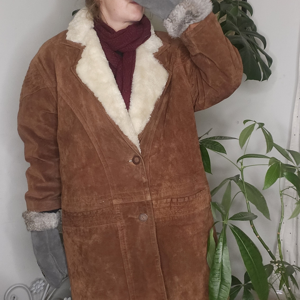 90s Vintage Women's Brown Suede Coat Faux Fur Collar Quilted Interior Pockets - Picture 4 of 4